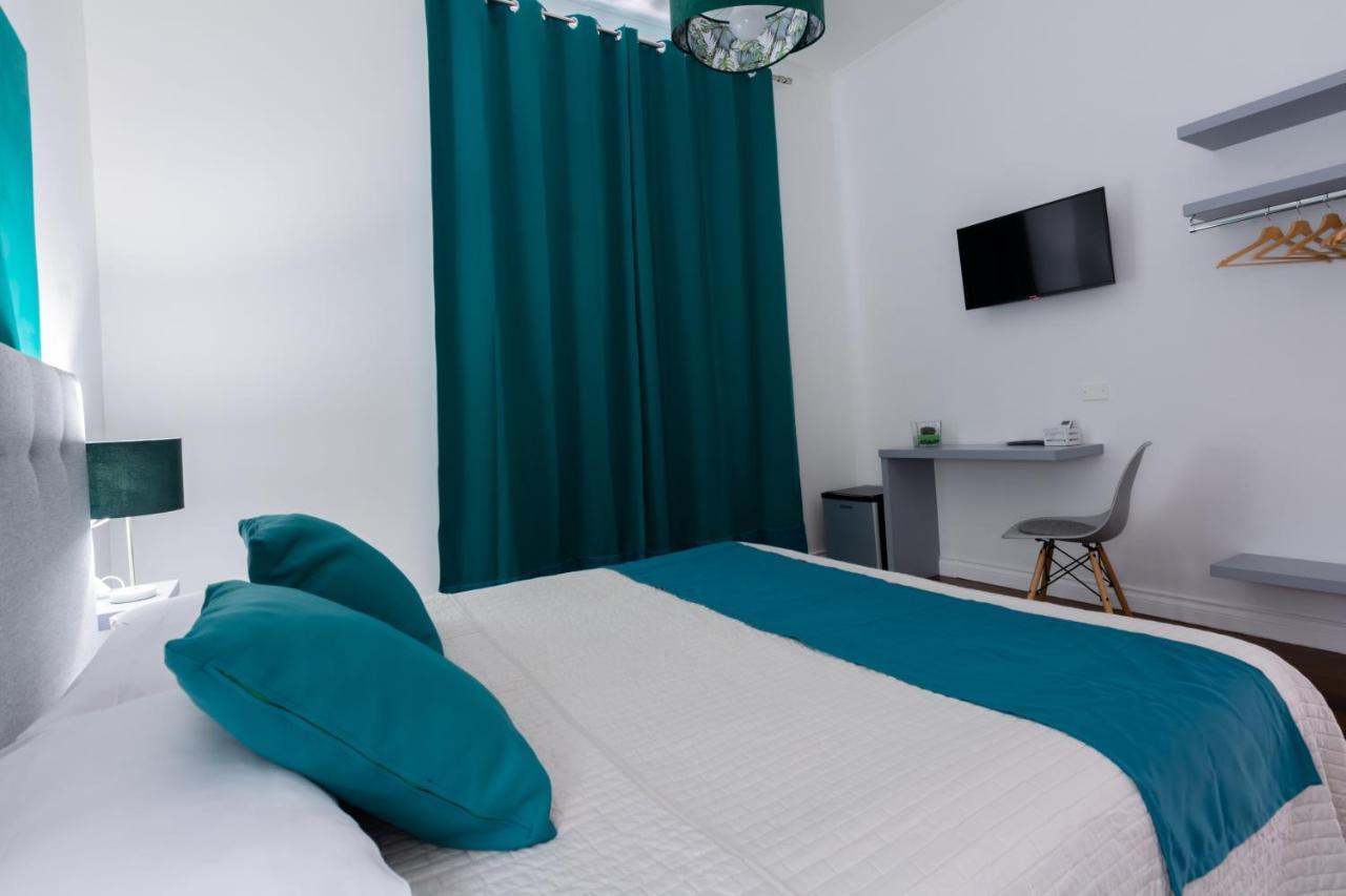 Shine House Pensionat 3*