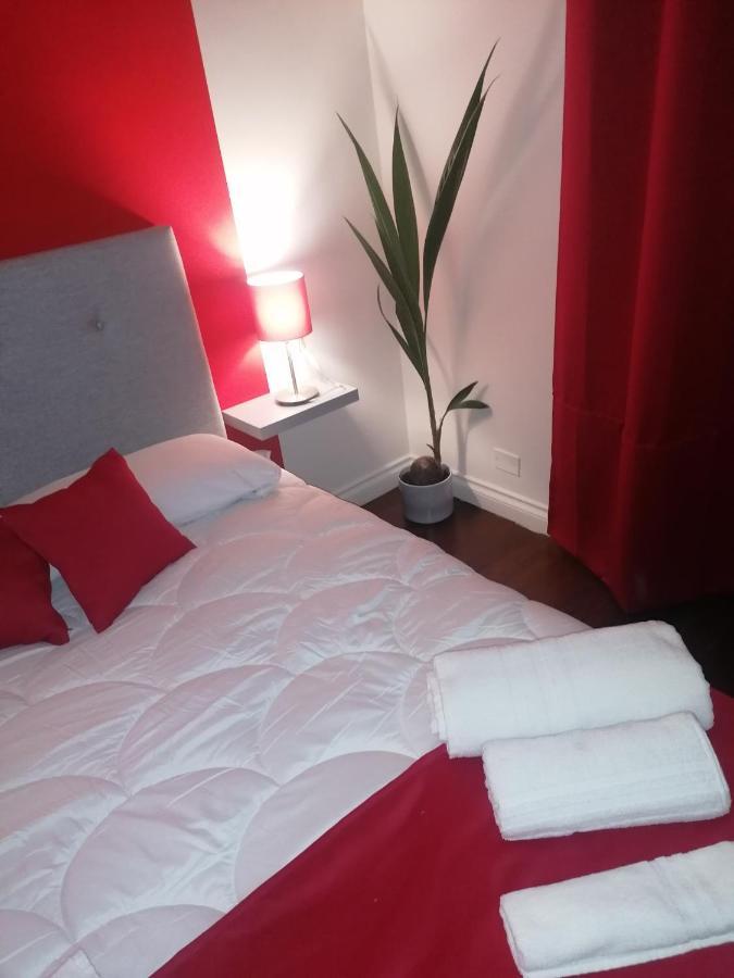 Shine House Pensionat 3*